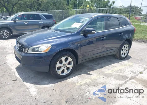 2013 Volvo Xc60 3.2 Premier Plus из США, поврежденный, VIN YV4952DL9D2379001